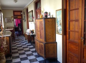Casa · 151m² · 4 Ambientes · 1 Cochera · Casa 4 Ambientes Sobre Av Libertad