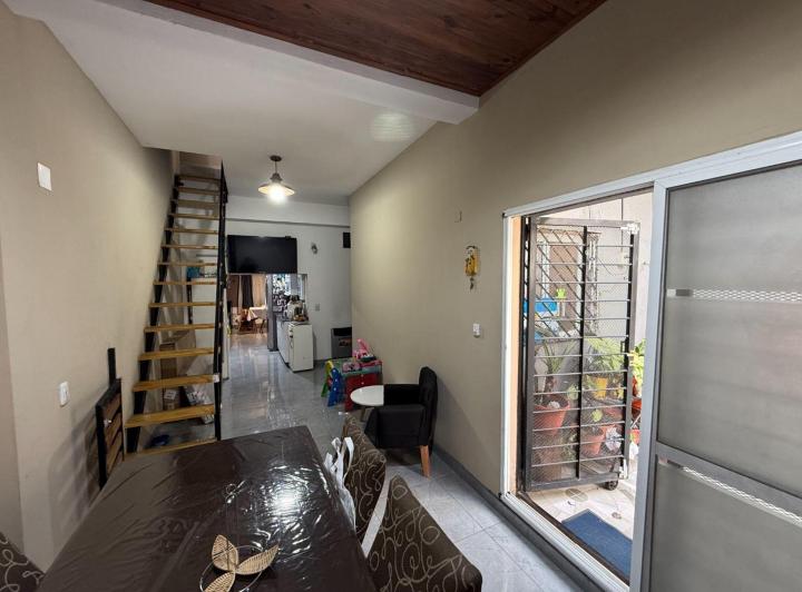 Casa · 141m² · 6 Ambientes · 1 Cochera