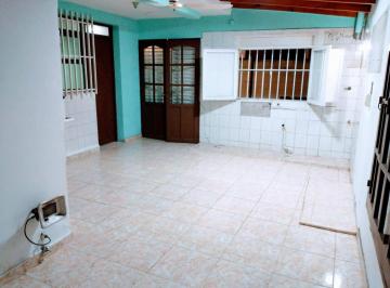 Casa · 129m² · 4 Ambientes · Remax Vendimia Ofrece Casa en Tunuyan Mendoza