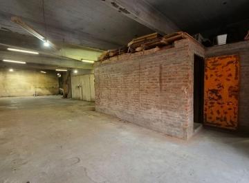 Bodega-Galpón · 185m² · Galpon en Venta en Lomas de Zamora