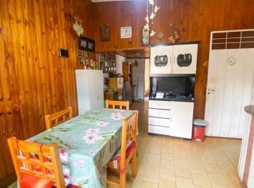 Casa · 120m² · 9 Ambientes · 3 Cocheras · Casa en Venta Glew Almirante Brown