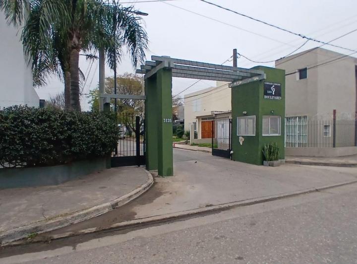 Casa · 100m² · 5 Ambientes · 1 Cochera