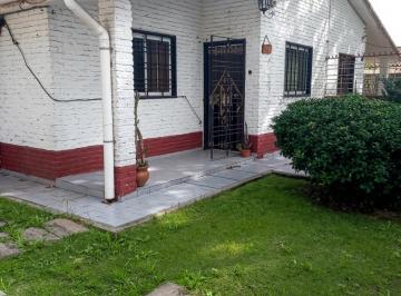 Casa de 3 ambientes, Berazategui · Buena Casa con Buena Estructura en Muy Buena Ubicación de Berazategui