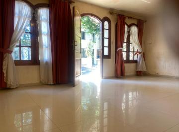 Casa · 275m² · 9 Ambientes · 2 Cocheras · Espectacular Casa Mas Departamento Interno a La Venta en La Sexta Sección Ciudad