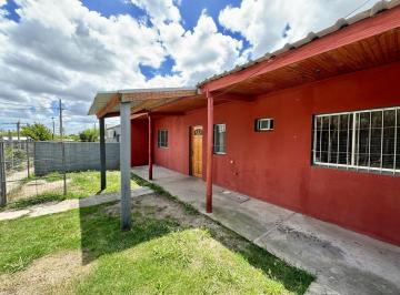 Departamento · 2 Ambientes · Apartamento en Alquiler de 1 Dormitorio con Opción a 2 y Patio en Complejo Barrio El General, Coloni