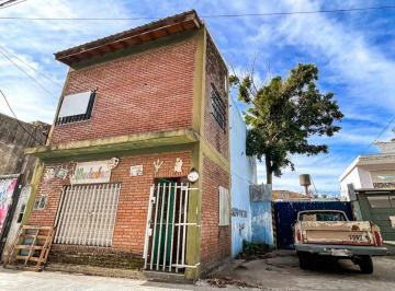 Casa · 100m² · 3 Ambientes · Venta Galpón - Permuta