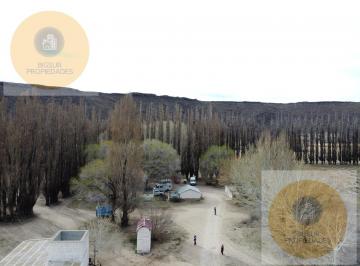 Campo · 18000000m² · 4 Ambientes · 1 Cochera · Campo en Venta en Comallo