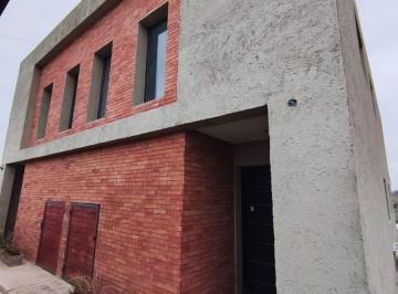 Casa de 10 ambientes, Santa Ana · En Alquiler | Duplex 3 Dorm. | Estancia Santa Lucia