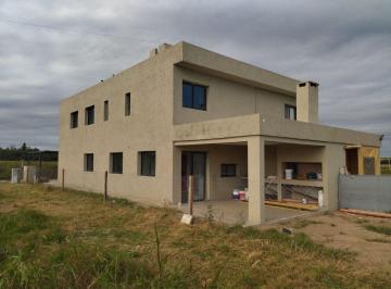 Casa de 10 ambientes, Santa Ana · En Alquiler | Duplex 3 Dorm. | Estancia Santa Lucia