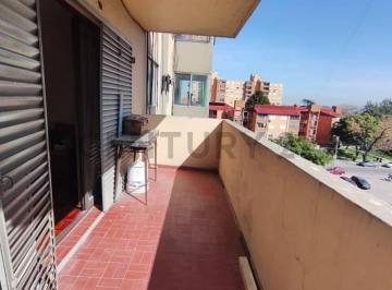 Departamento · 67m² · 4 Ambientes · Venta Dpto 4 Amb con Balcón en Flores
