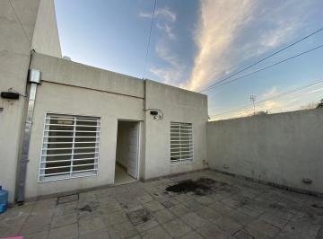 PH · 55m² · 3 Ambientes · 1 Cochera · Casa Tipo PH de 3 Ambientes - Ituzaingó