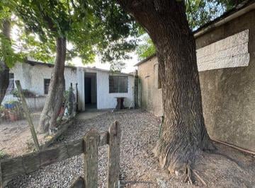 Casa · 20m² · 2 Ambientes · Alquilo Casa 1 Dormitorio con Patio Pando