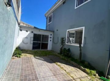 Casa · 72m² · 3 Ambientes · 1 Cochera · Dúplex en Alquiler 3 Ambientes /dique Luján