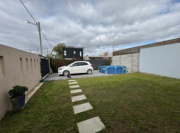 Casa · 63m² · 3 Ambientes · 1 Cochera · Casa en Venta en Melchor Romero