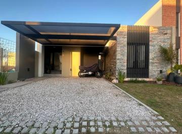 Casa de 4 ambientes, Córdoba · Casa en Venta en Terrazas de Manantiales