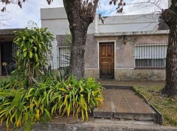 Casa · 100m² · 3 Dormitorios · 1 Cochera · Vendo Casa en Concepción del Uruguay, Entre Ríos