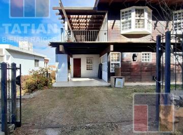 Edificio · Edificio Comercial en Villa del Lago
