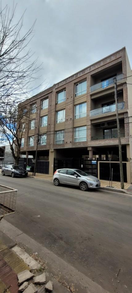 Depto 3 amb, 65m² con cochera — Centro