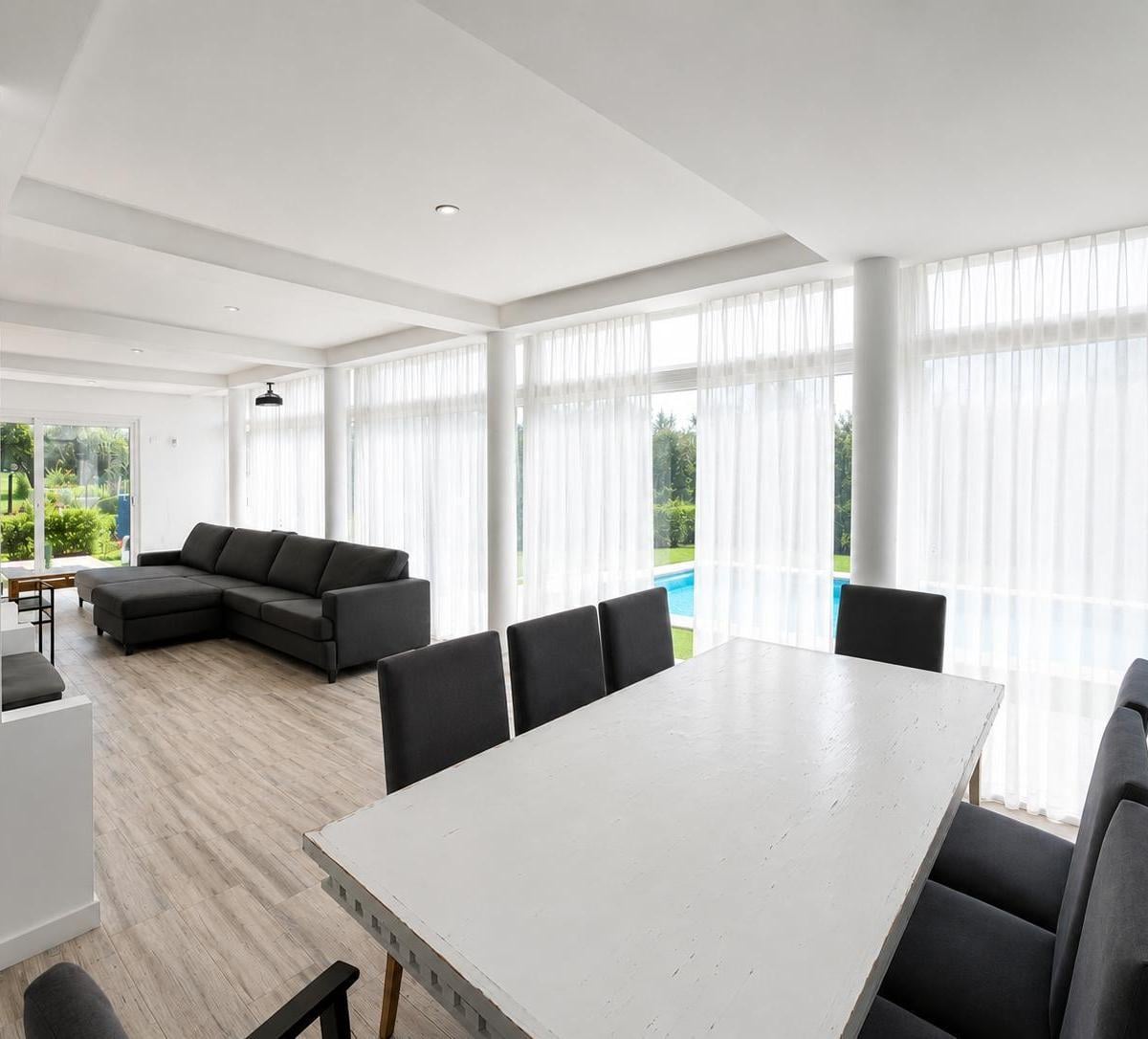 Casa 5 amb, 220m² en Arenas del Sur con piscina y parque