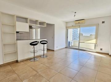 Departamento · 70m² · 3 Ambientes · 1 Cochera · Alquiler Lindisimo Departamento 3 Ambientes con Cochera en Olivos