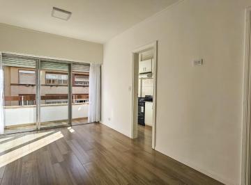 Departamento · 25m² · 1 Ambiente · 1 Amb Reciclado a Nuevo C/ Balcón Al Frente – Plaza Colón