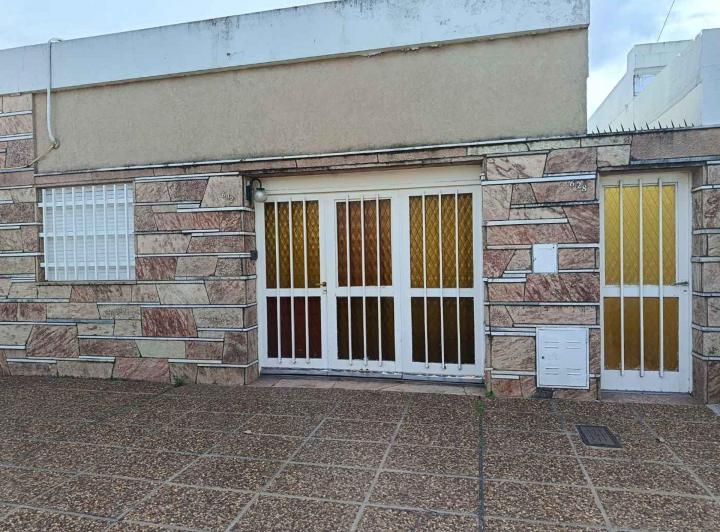 Casa · 138m² · 2 Ambientes · 1 Cochera