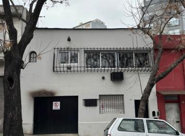 Local comercial · 350m² · 1 Ambiente · Depósito + Departamento en Alquiler