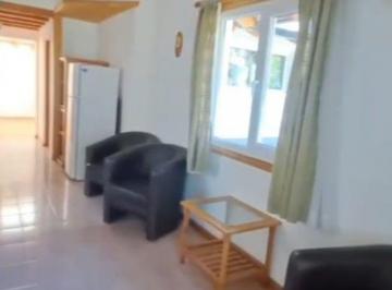 Departamento · 85m² · 4 Ambientes · Alquiler Permanente Casa, 2 Dorm., 2 Baños, Impecable, Amueblada.