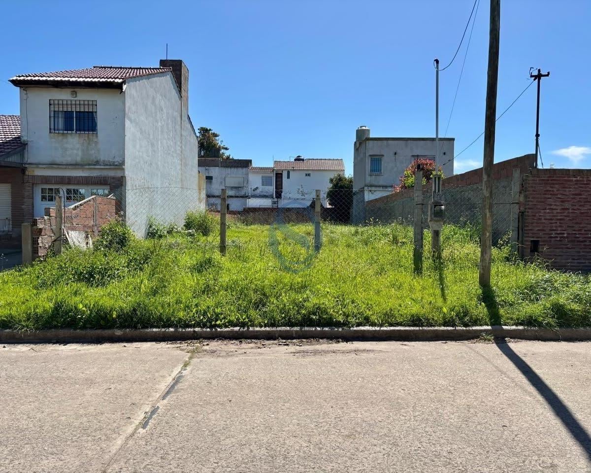 Lote para desarrollo de 355 m² en Faro Norte