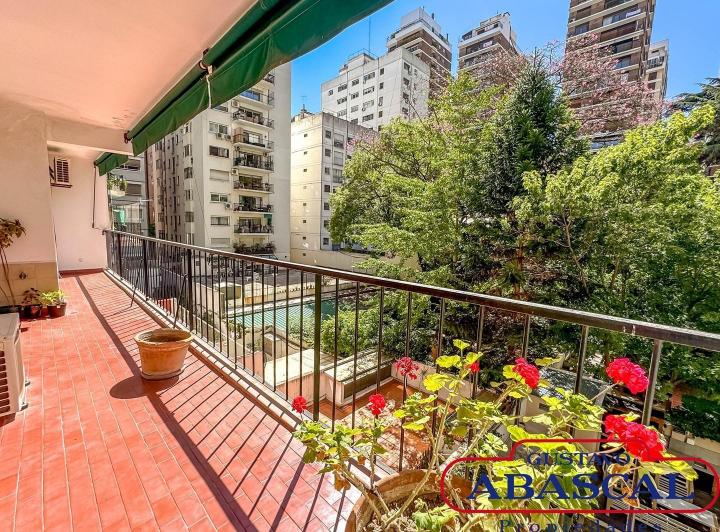 Departamento · 218m² · 5 Ambientes · 1 Cochera