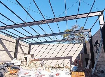 Local comercial · 300m² · Local Apto Todo Destino - Villa Rosa