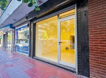 Local comercial · 55m² · Alquiler 24 Meses - Local a La Calle en Importante Zona Comercial