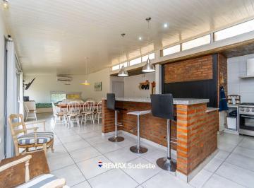 Casa · 70m² · 1 Ambiente · Venta Casa en Pehuen - Co con Gran Patio