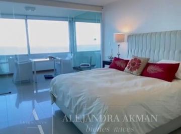 Departamento · 75m² · 5 Ambientes · 1 Cochera · Departamento en Alq. Temporario en Playa Brava, Punta del Este, Punta del Este / Maldonado