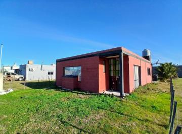 Casa · 60m² · 2 Ambientes · Súper Oportunidad Casa Que Necesita Detalles de Terminación a La Venta en Domselaar Chico