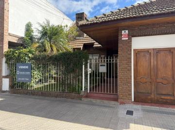 Casa · 400m² · 3 Dormitorios · 2 Cocheras · Casa en Venta en La Ciudad de La Plata