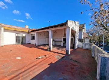 PH · 181m² · 7 Ambientes · 1 Cochera · 2 PH 4amb + Local Venta Flores en Block Apto Credito