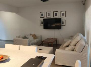 Casa de 9 ambientes, Córdoba · Duplex en Venta 3 Dorm Claros del Bosque