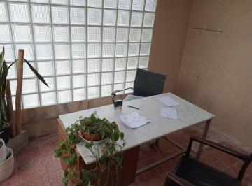 Casa de 2 ambientes, Quilmes · Chalet en Alquiler Sobre Quilmes Centro