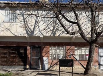 Casa · 193m² · 9 Ambientes · 2 Cocheras · Venta Casa 3 Dorm. Departamento 3 Dorm. B° Bouquet Rodán, Neuquen Capital