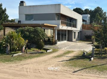 Casa · 310m² · 5 Ambientes · 4 Cocheras · Casa en Venta 5 Amb en Costa Esmeralda