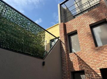 Casa · 96m² · 5 Ambientes · Casa de Pasillo a Estrenar a m del Rio y de Bv. Oroño