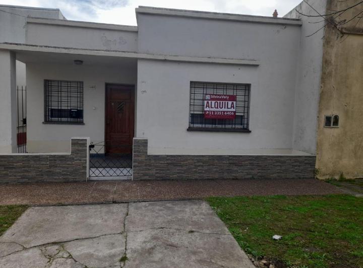 Casa · 1m² · 3 Ambientes