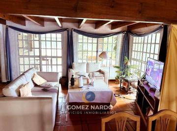 Casa · 195m² · 4 Ambientes · 1 Cochera · Casa en Cuba (Fatima)