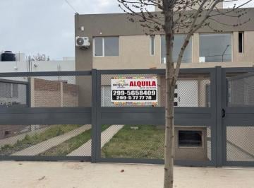 PH de 4 ambientes, Cipolletti · Duplex en Alquiler – Barrio Los Tordos, Cipolletti