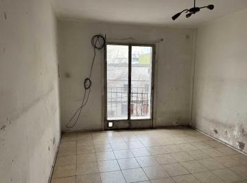 Departamento · 43m² · 2 Ambientes · Venta Departamento 2 Amb Balcon a Reciclar Boedo