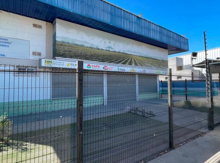 Bodega-Galpón · 910m² · 7 Ambientes