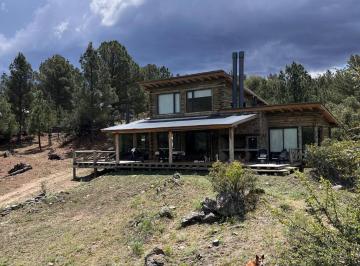 Casa · 133m² · 7 Ambientes · 3 Cocheras · Venta Casa Cabaña Alta Montaña Altitud 1300