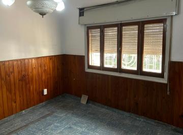 Casa de 6 ambientes, Rosario · Casa Amplia y Luminosa en Alquiler