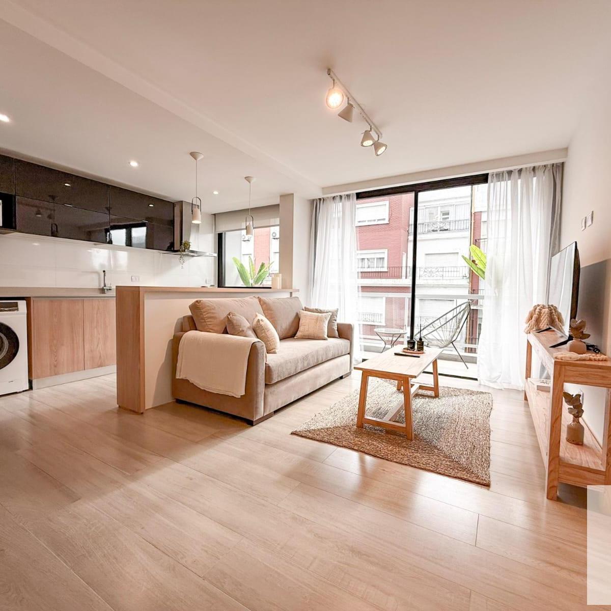 Departamento de 1 Dormitorio 2 Baños en venta ubicado sobre calle Moreno e/ Buenos Aires y Bolivar
